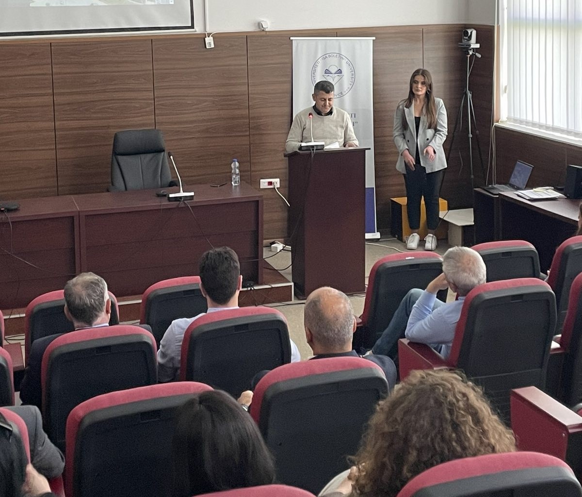 U Ndanë Mirënjohje Për Stafin Akademik Dhe Administrativ Që Kanë Qenë Bartës Apo Pjesë E Projekteve Shkencore Dhe Akademike