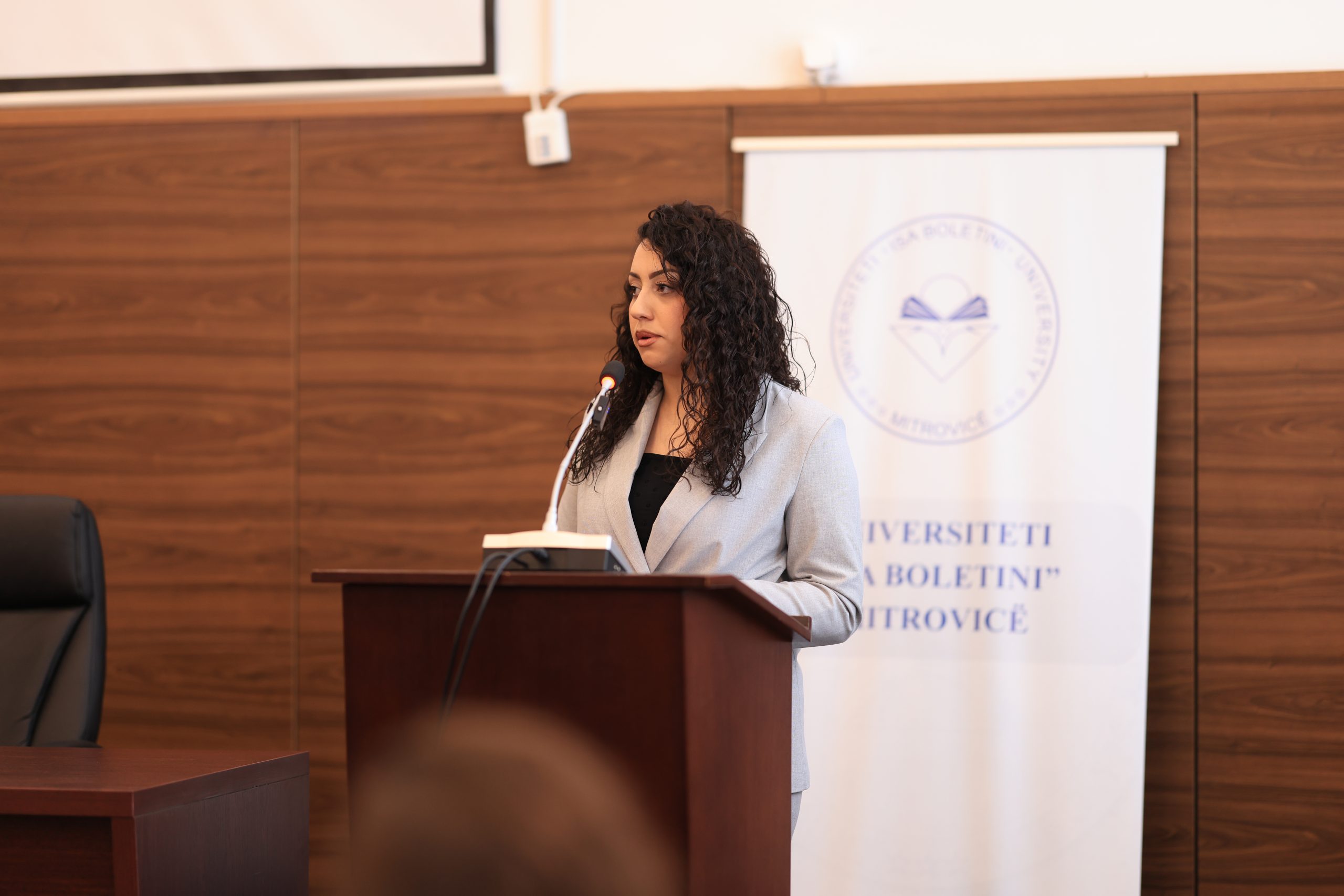 Rrëfim Suksesi: Sevdije Zeqiri, Ish-studente E Fakultetit Ekonomik!