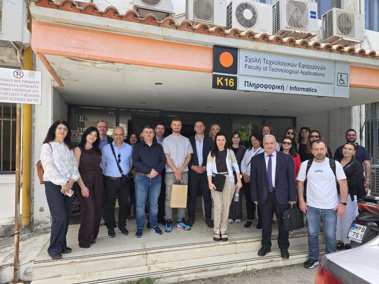 Tre Mësimdhënës Të FIMK-ut Morën Pjesë Në Vizitën Studimore Të Projektit Web-Nimbus Në Athinë