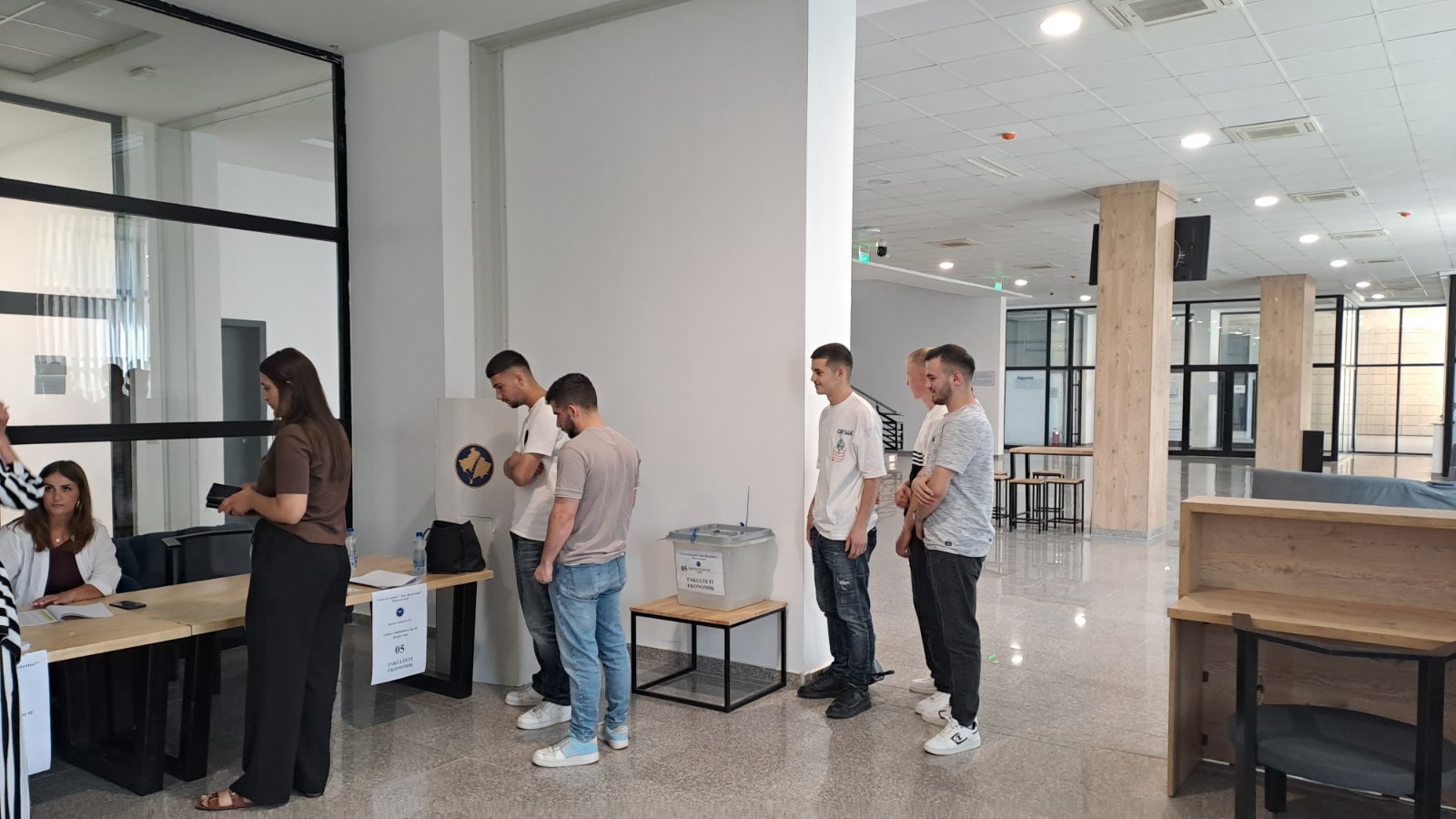 U Mbajtën Zgjedhjet E Studentëve Në UIBM