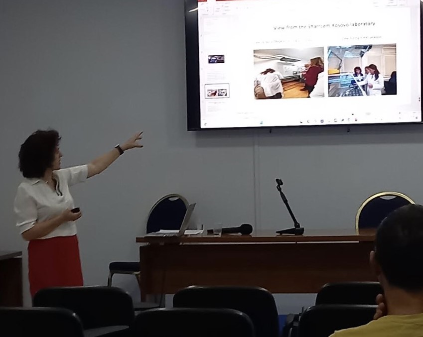 Prof.dr. Zarife Bajraktari Gashi U Prezantua Me Një Punim Shkencor Një Konferencë Shkencore Në Itali