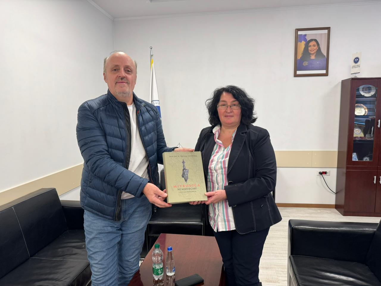 Rektorja Deva Pranoi Monografinë “Mitrovica – Në Mijëvjeçarë”, Të Autorit, Prof.mr.sc. Bektesh Vidishiqi