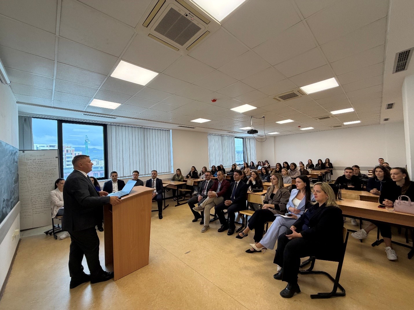 Pritja Solemne Për Studentët E Rinj Në Fakultetin Juridik