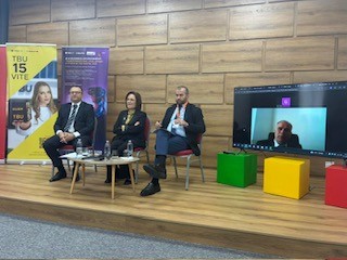 Universiteti “Isa Boletini” Bashkëorganizon Konferencën Mbi Inteligjencën Artificiale Dhe Mjedisin E Biznesit Në Tiranë