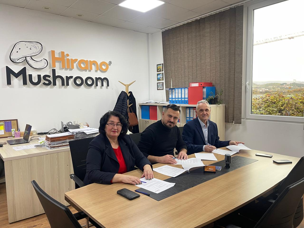 Rektorja E UIBM Nënshkruan Memorandum Bashkëpunimi Me Kompaninë Hirano Mushroom