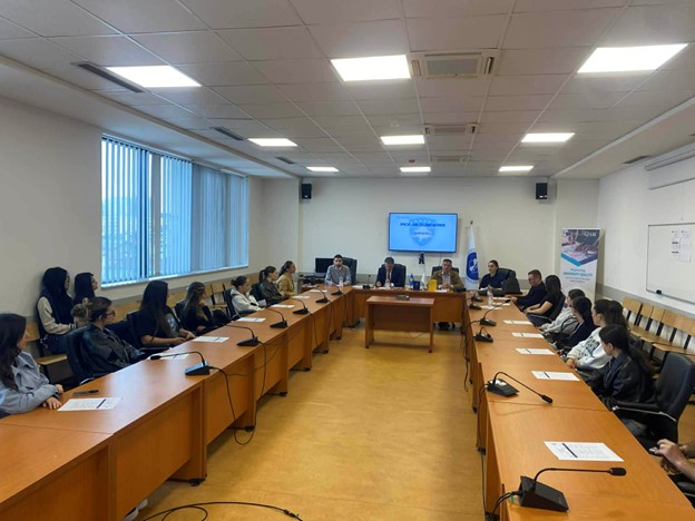 Fakulteti Juridik I UIBM-së Organizon Tryezë Shkencore Studentore Mbi Rolin E Kushtetutës Në Shtet