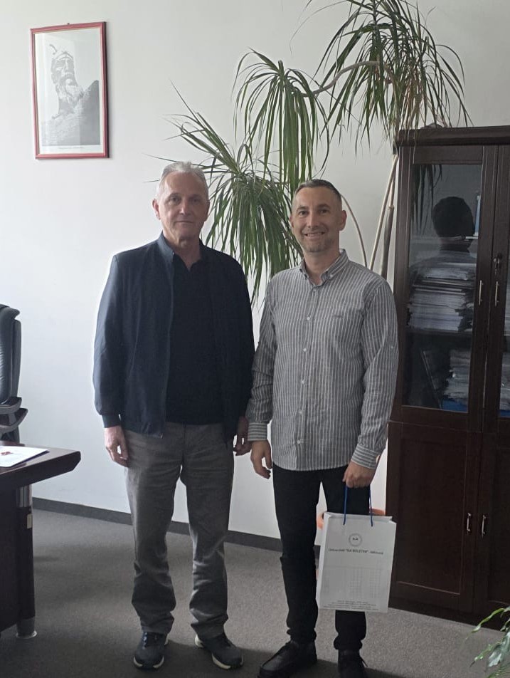 Bashkëpunimi FTU – “Mokne Group LLC”: Dr. Sc. Artan Studenica Zhvillon Ligjëratë për Studentët E FTU-së