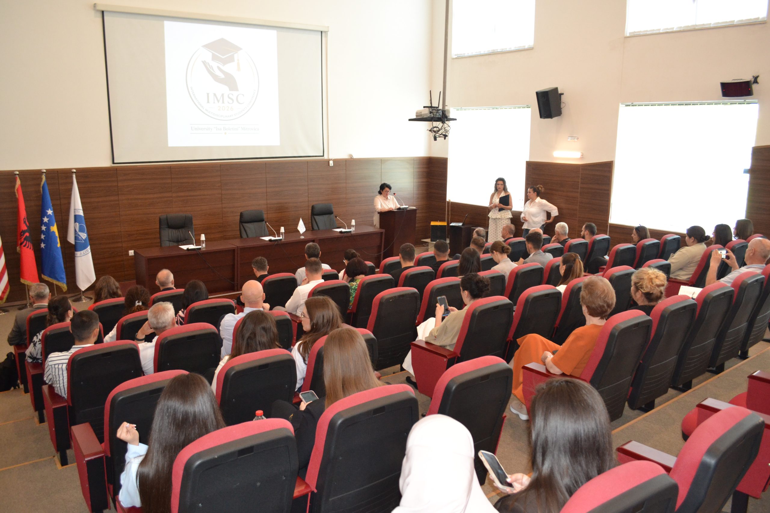 U Mbajt “Konferenca I Ndërkombëtare Multidiciplinare Për Studentë 2026”