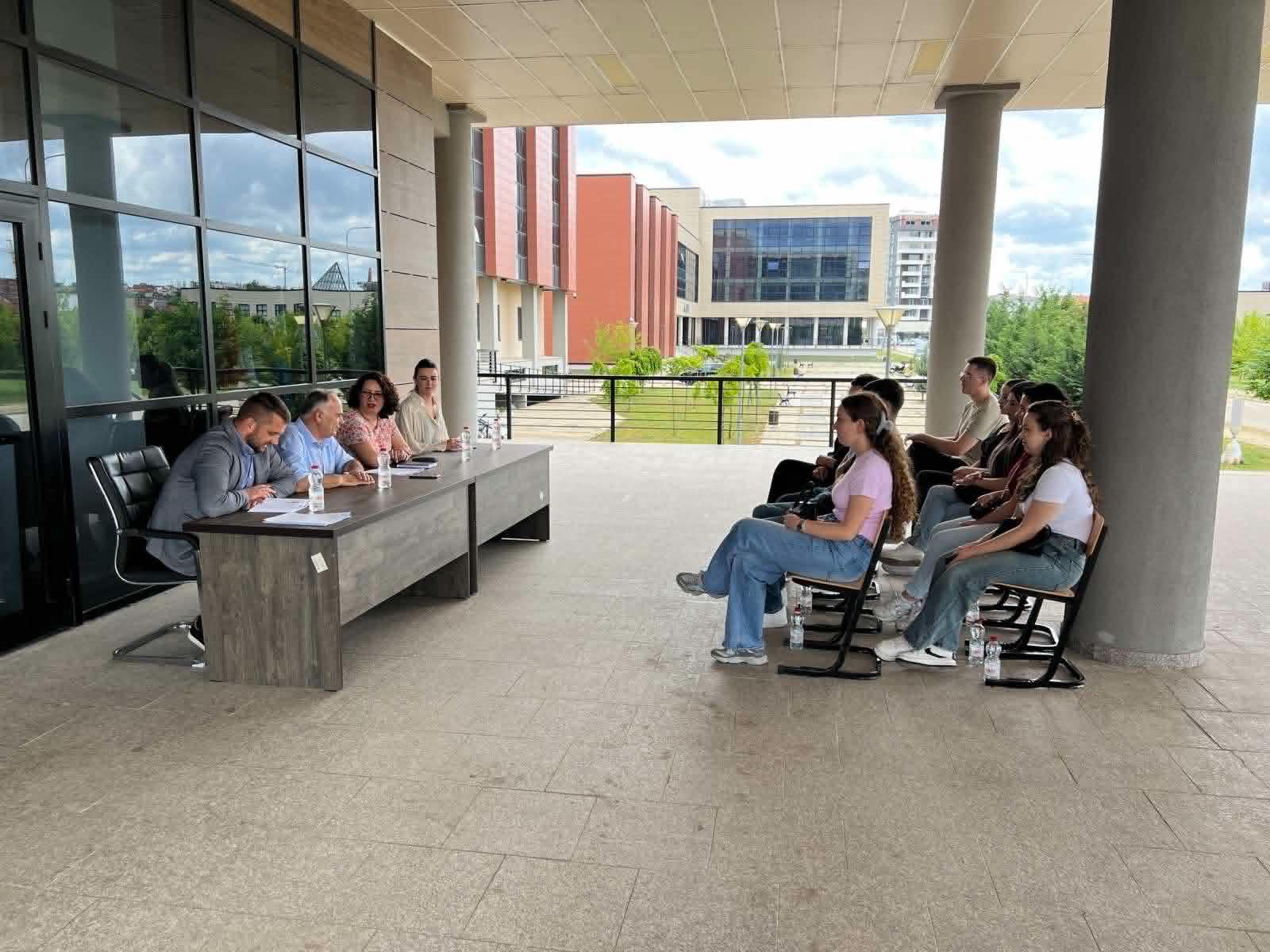 Fakulteti Ekonomik Organizon Simulim Intervistash Pune Për Studentët Në Bashkëpunim Me Qendrën Për Zhvillim Të Karrierës