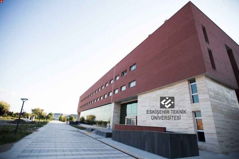 Studenti I FIMK-ut, Leart Hyseni, Ka Përfunduar Me Sukses Mobilitetin Semestral Erasmus+ Në Universitetin Teknik Të Eskişehirit Në Turqi