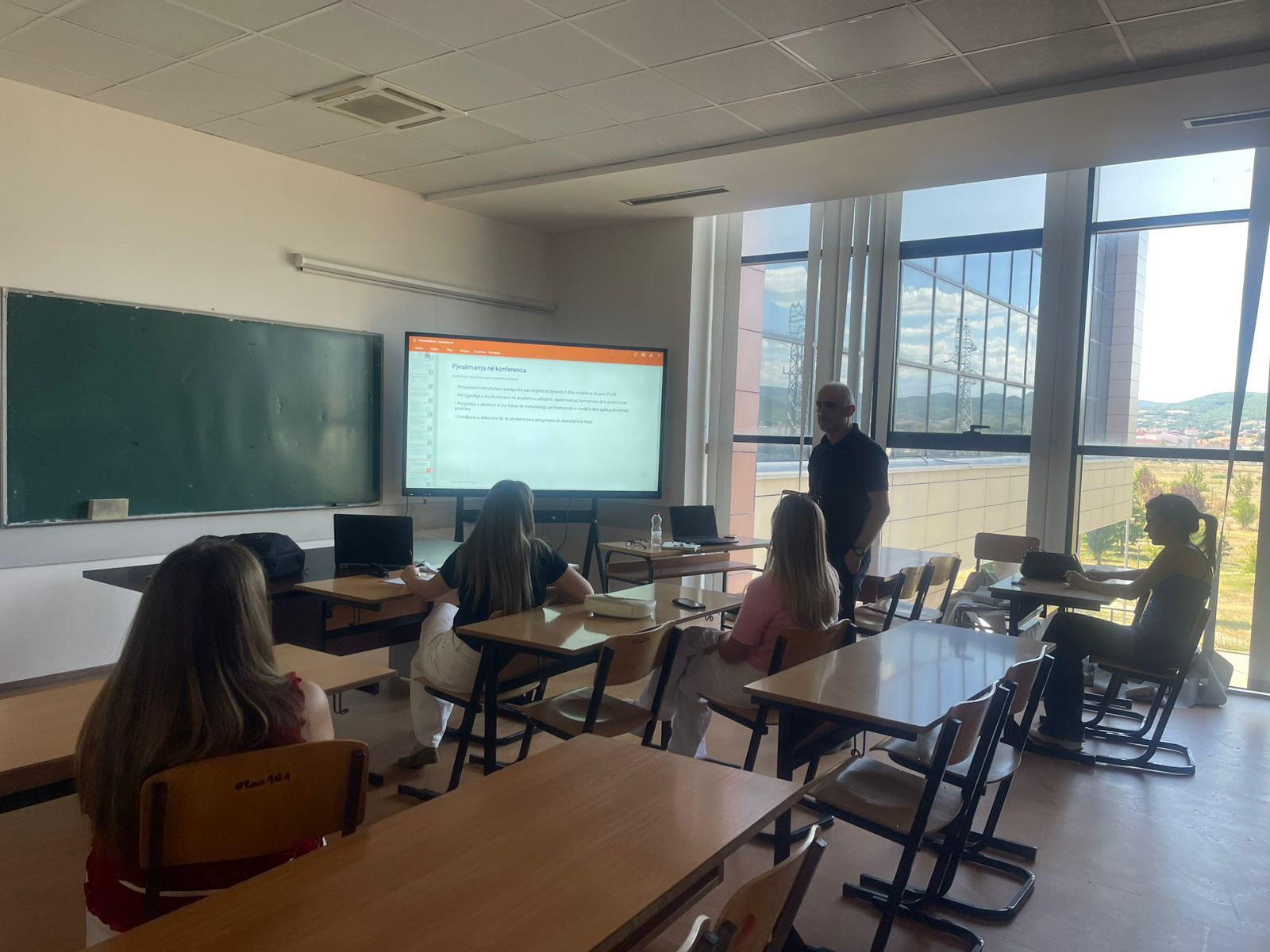 Mbahet Takimi I Parë I Ekipit Të Projektit Shkencor Të Udhëhequr Nga Prof. Asoc. Dr. Fatos Rexhepi
