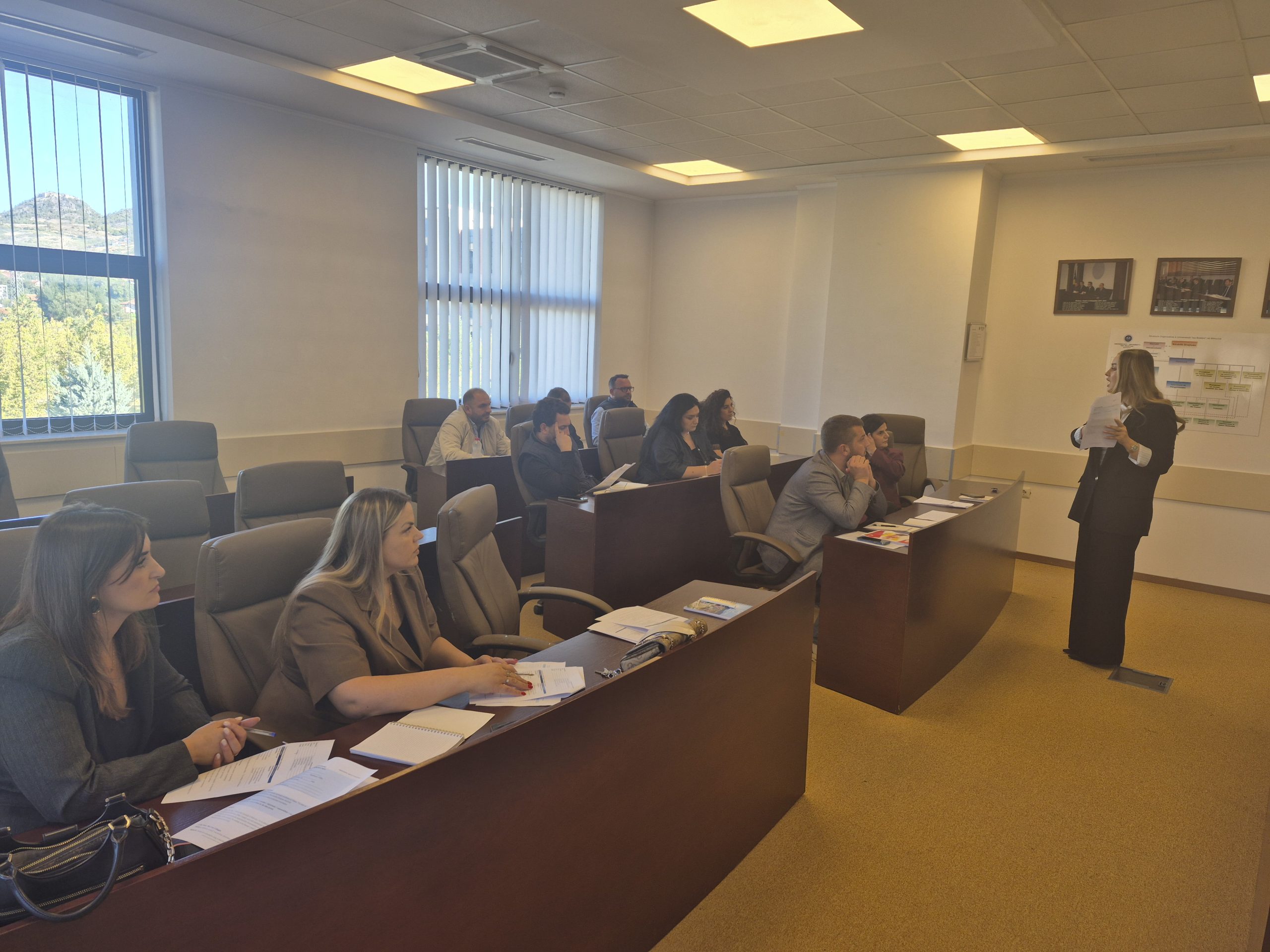 Kurs I Gjuhës Angleze Për Stafin Administrativ Në UIBM