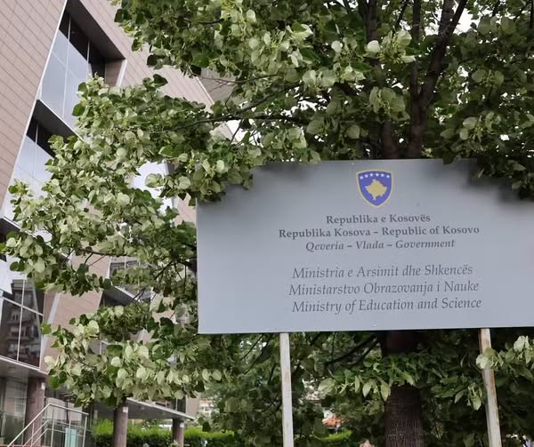 MASh Hap Thirrjet Për 5 Skema Të Bursave Studentore